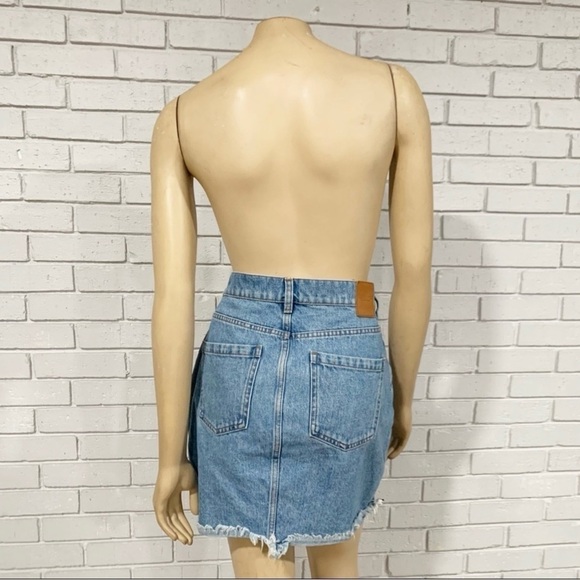 Los Angeles Atelier & Other Stories Raw Edge Denim Mini Skirt - Picture 4 of 9